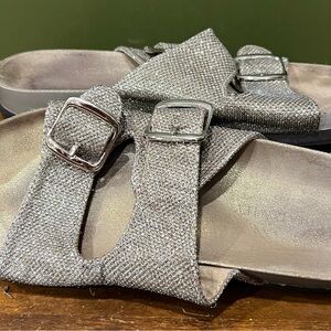 Cynthia Rowley Silver Sandals gold glitter size 7M